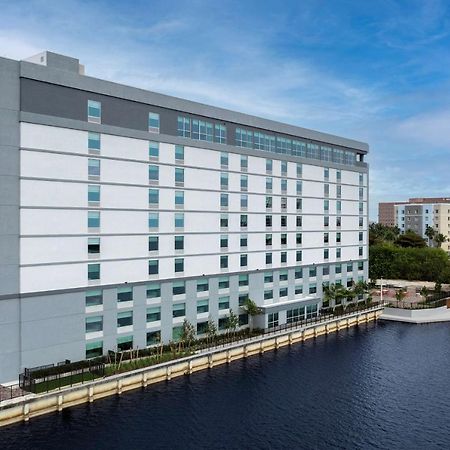 Tru By Hilton Miami Airport South Blue Lagoon, Fl Hotel Exterior photo