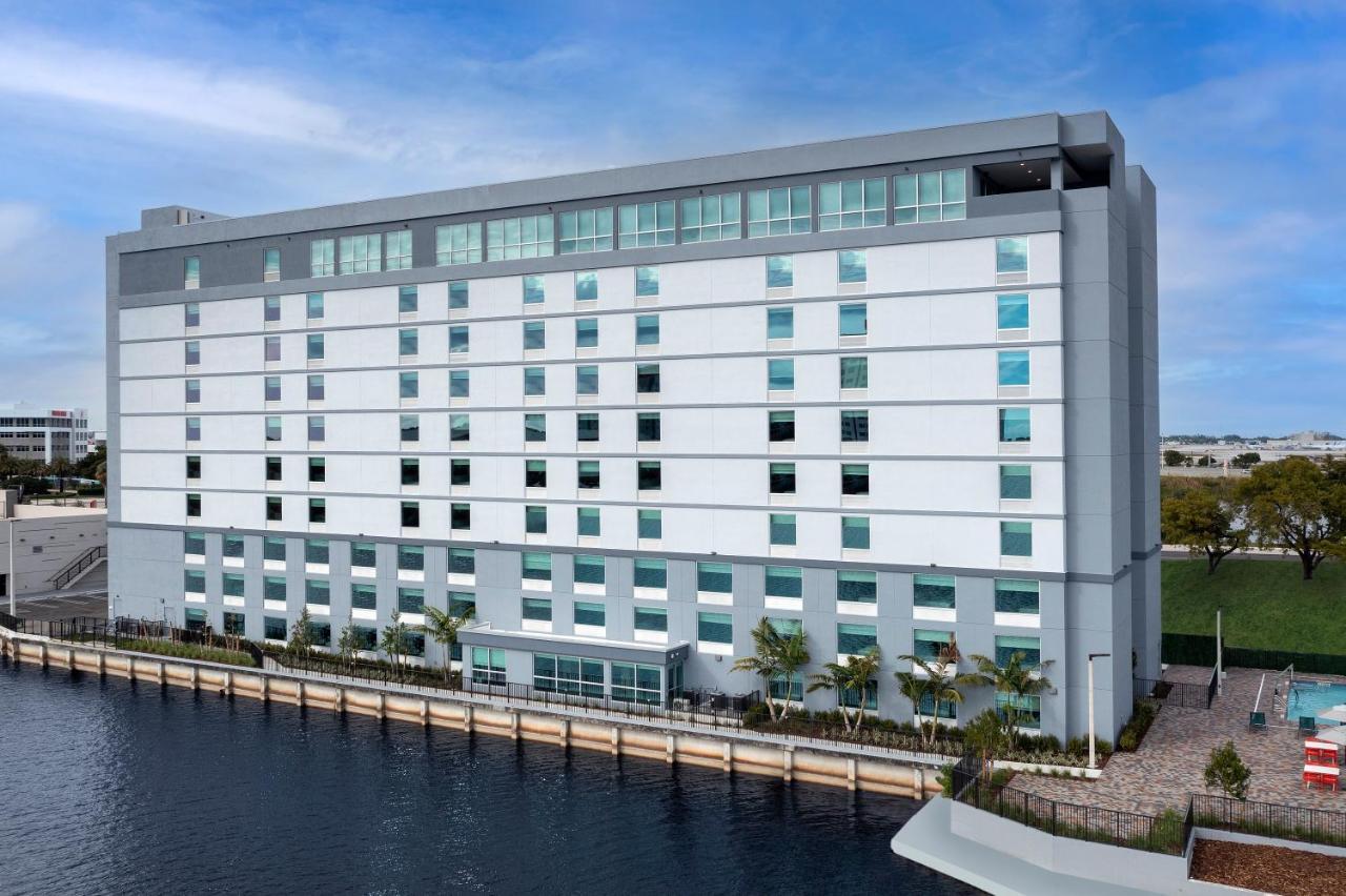 Tru By Hilton Miami Airport South Blue Lagoon, Fl Hotel Exterior photo